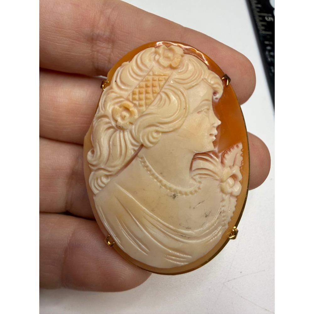 Di Lucca Signed Shell Cameo Brooch Pendant Gold Tone Hand Carved Floral Woman